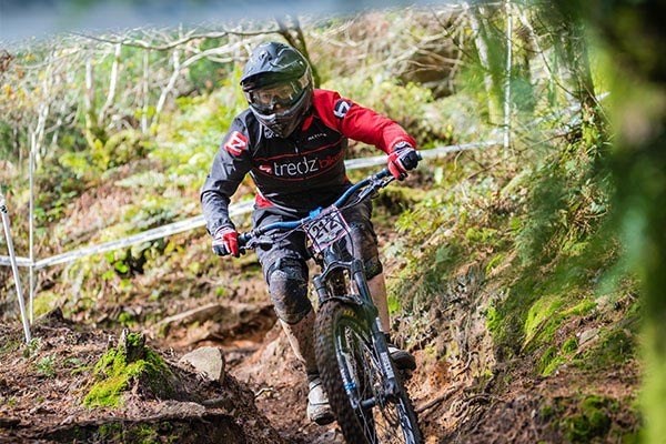 Team Tredz rider Lindsay takes on the final round of the Welsh Gravity Enduro Series in Afan